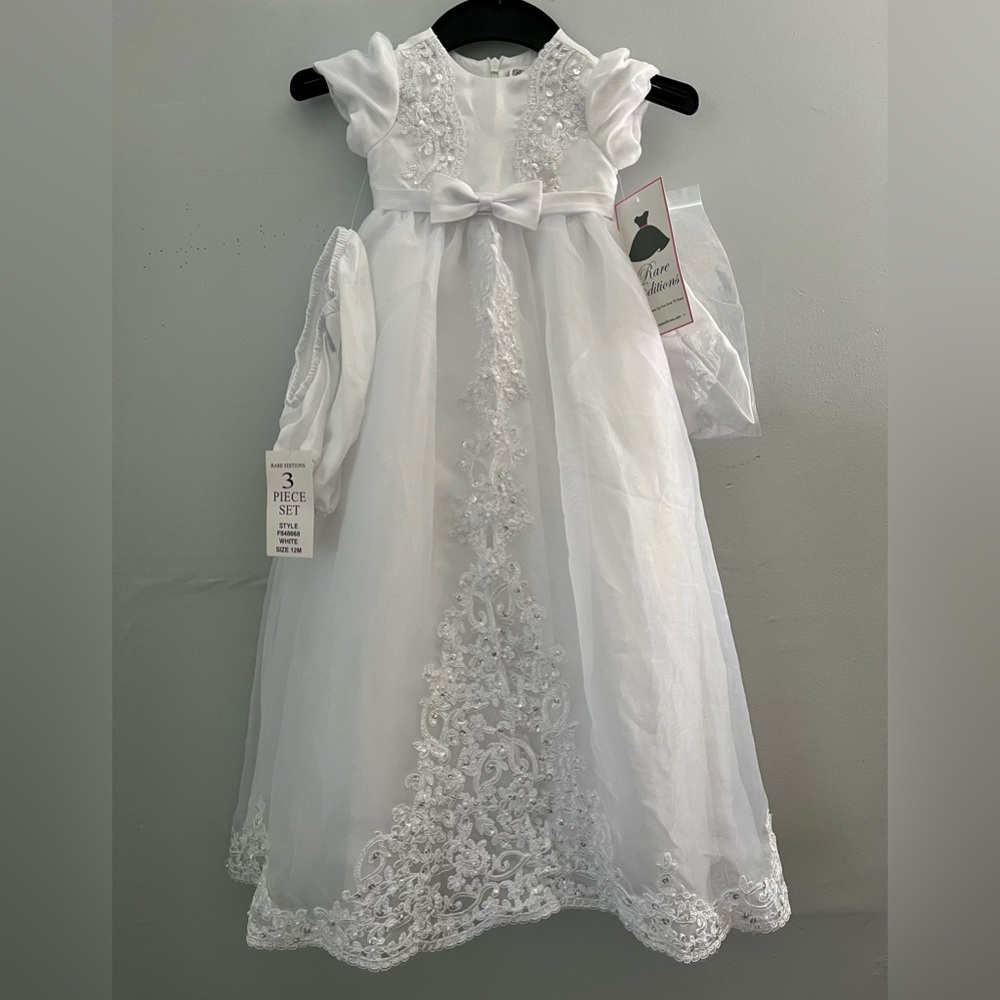 Rare Editions new girls 3 piece white gown. Size 12 medium
